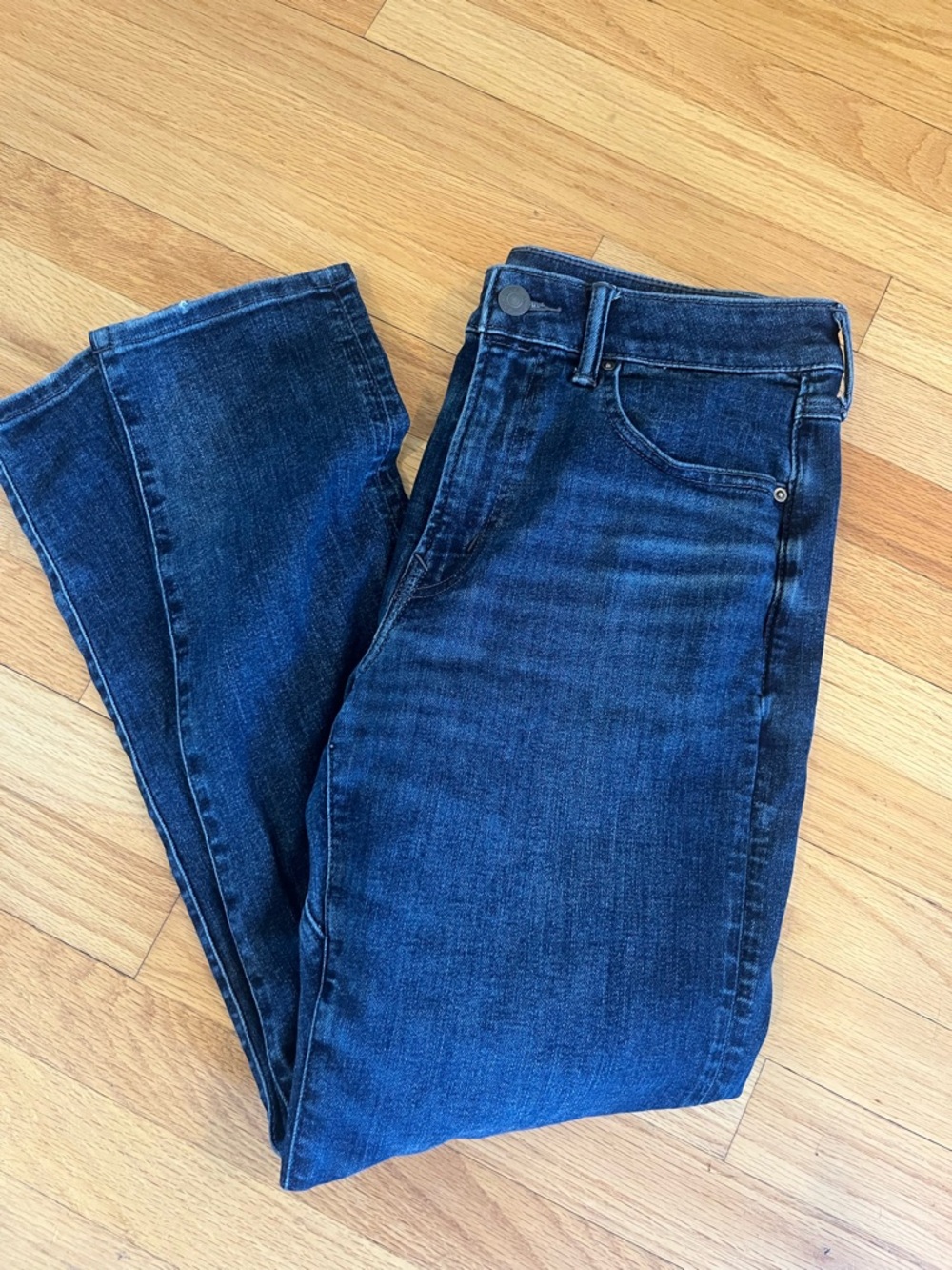 American Eagle Outfitters Men’s Straight leg Jeans in Dark Blue Denim
